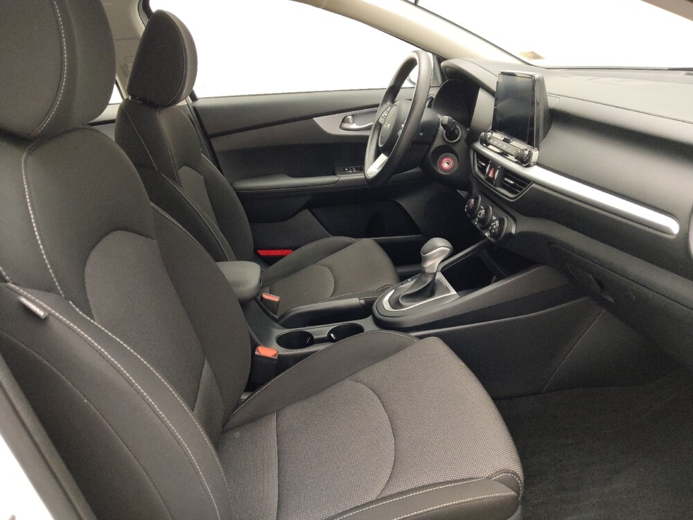 2024 Kia Forte in Macon, GA 31210 - 18112354 21