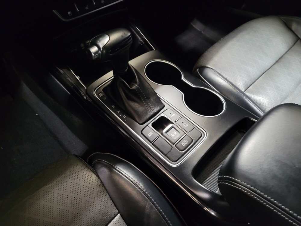 2019 Kia Sorento in Jacksonville, FL 32210 - 18112355 26