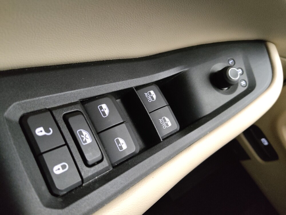 2021 Jeep Grand Cherokee L in Gladstone, MO 64118 - 18112358 27