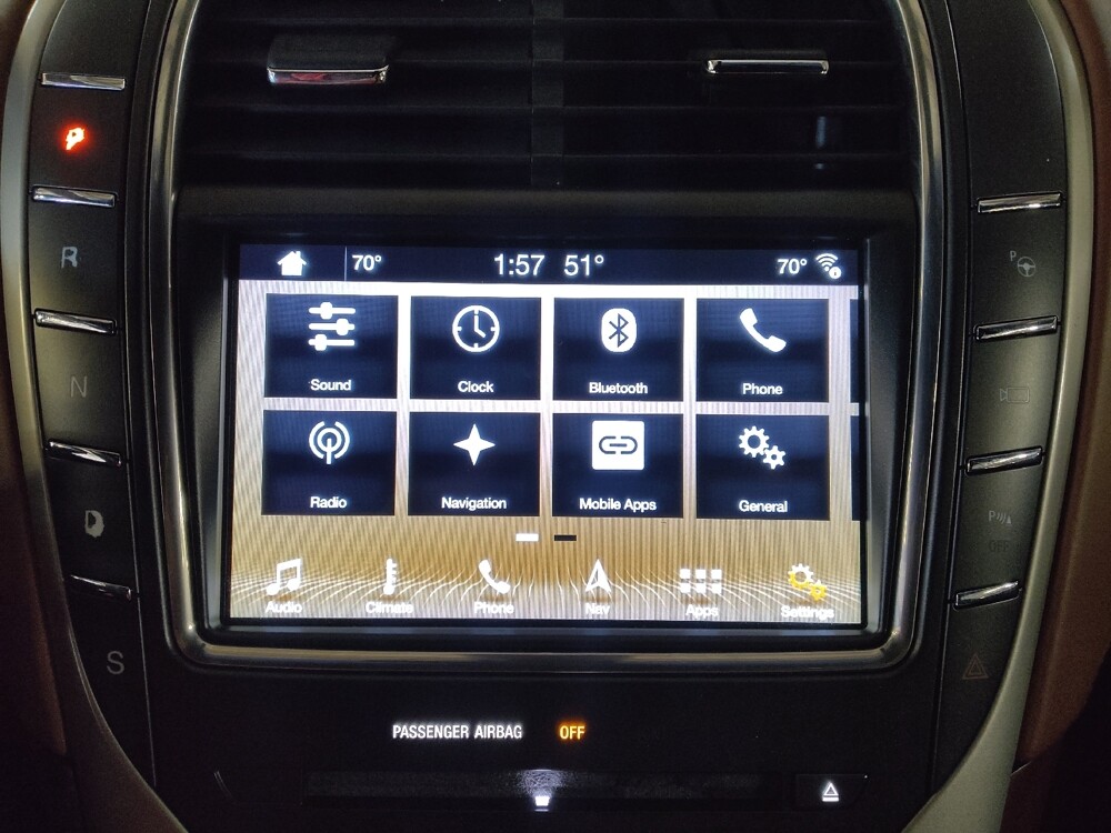2016 Lincoln MKX in Hialeah, FL 33014 - 18112368 25