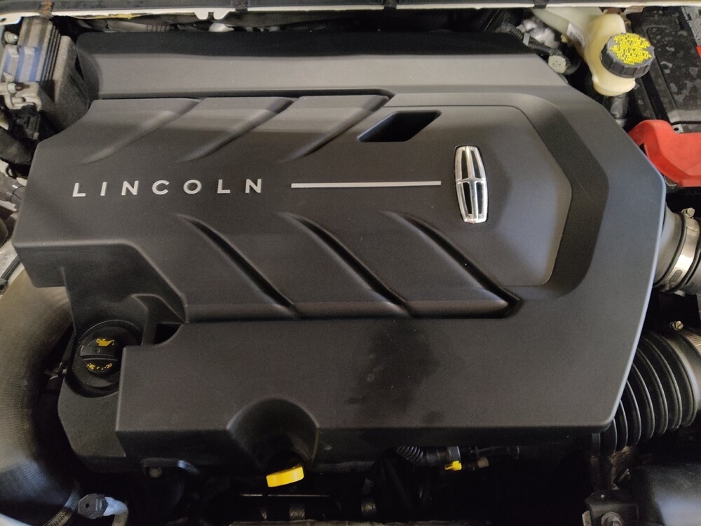 2016 Lincoln MKX in Hialeah, FL 33014 - 18112368 30