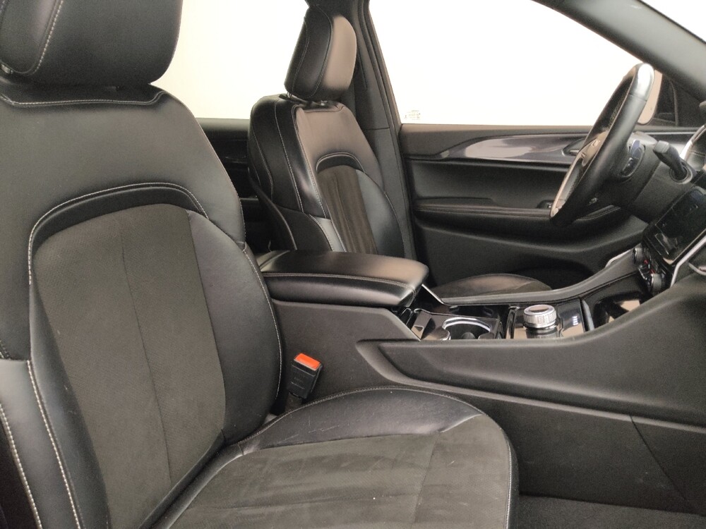 2021 Jeep Grand Cherokee L in Raleigh, NC 27604 - 18112379 21