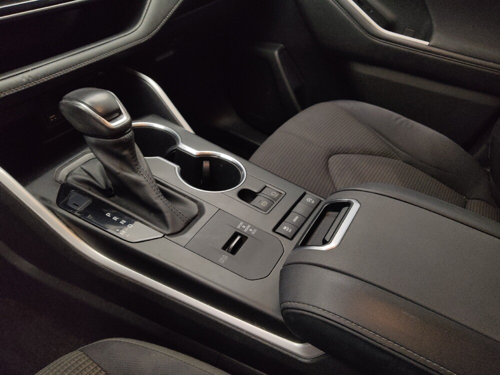 2021 Toyota Highlander in Lakewood, CO 80215 - 18112386 26