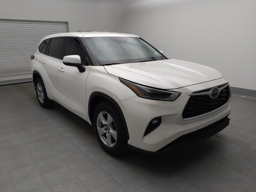 2021 Toyota Highlander in Lakewood, CO 80215 - 18112386 13