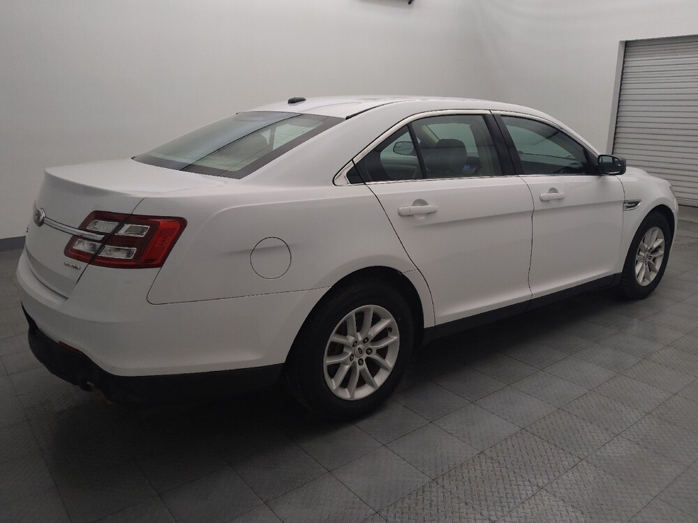 2014 Ford Taurus in Temple, TX 76502 - 18112392 10