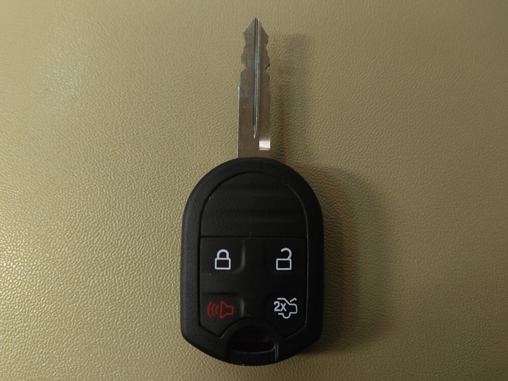 2014 Ford Taurus in Temple, TX 76502 - 18112392 32