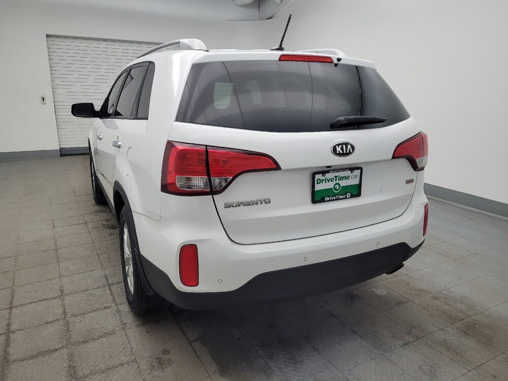 2015 Kia Sorento in Columbus, OH 43228 - 18112404 6
