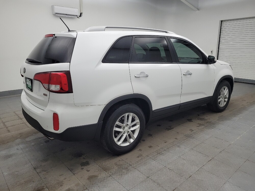 2015 Kia Sorento in Columbus, OH 43228 - 18112404 10