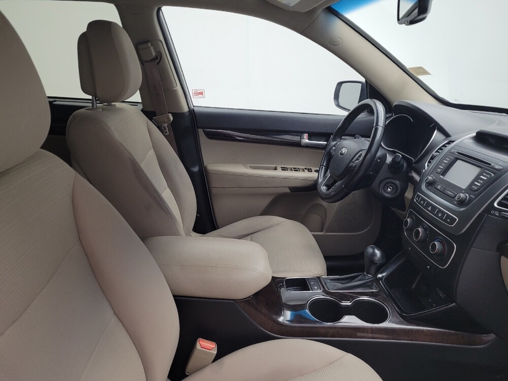 2015 Kia Sorento in Columbus, OH 43228 - 18112404 21