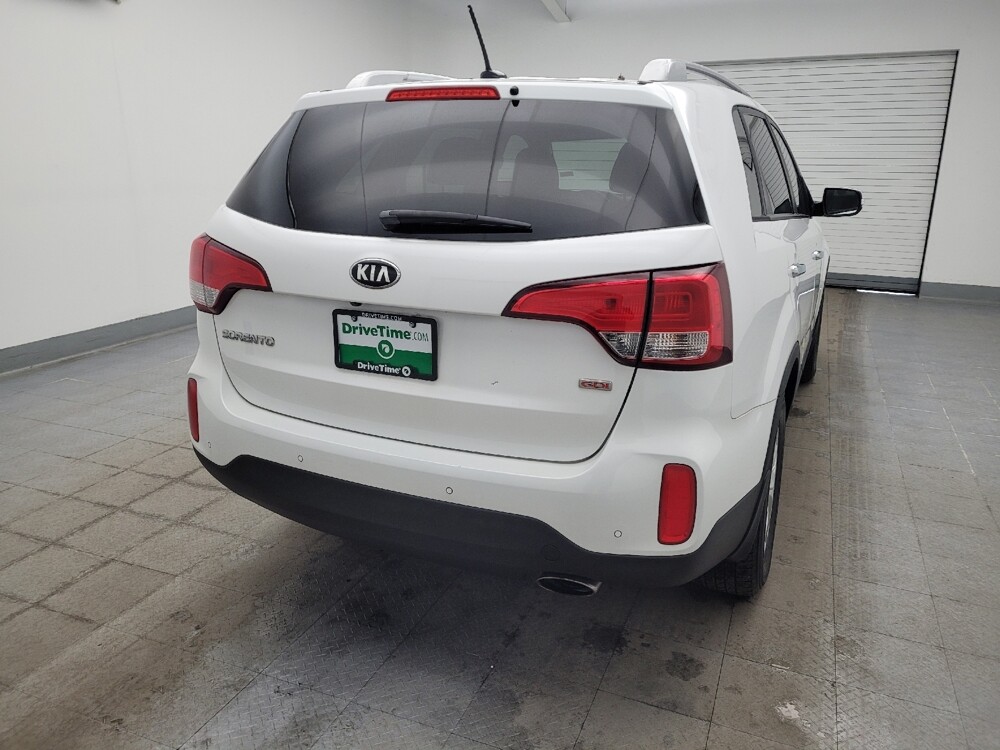 2015 Kia Sorento in Columbus, OH 43228 - 18112404 7