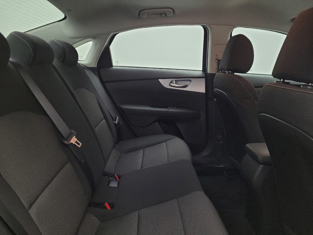 2023 Kia Forte in Maple Heights, OH 44137 - 18112405 19