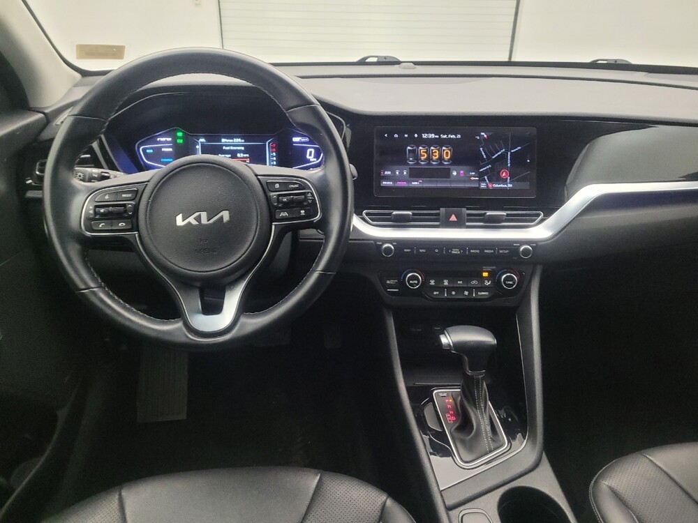 2022 Kia Niro in Maple Heights, OH 44137 - 18112407 22
