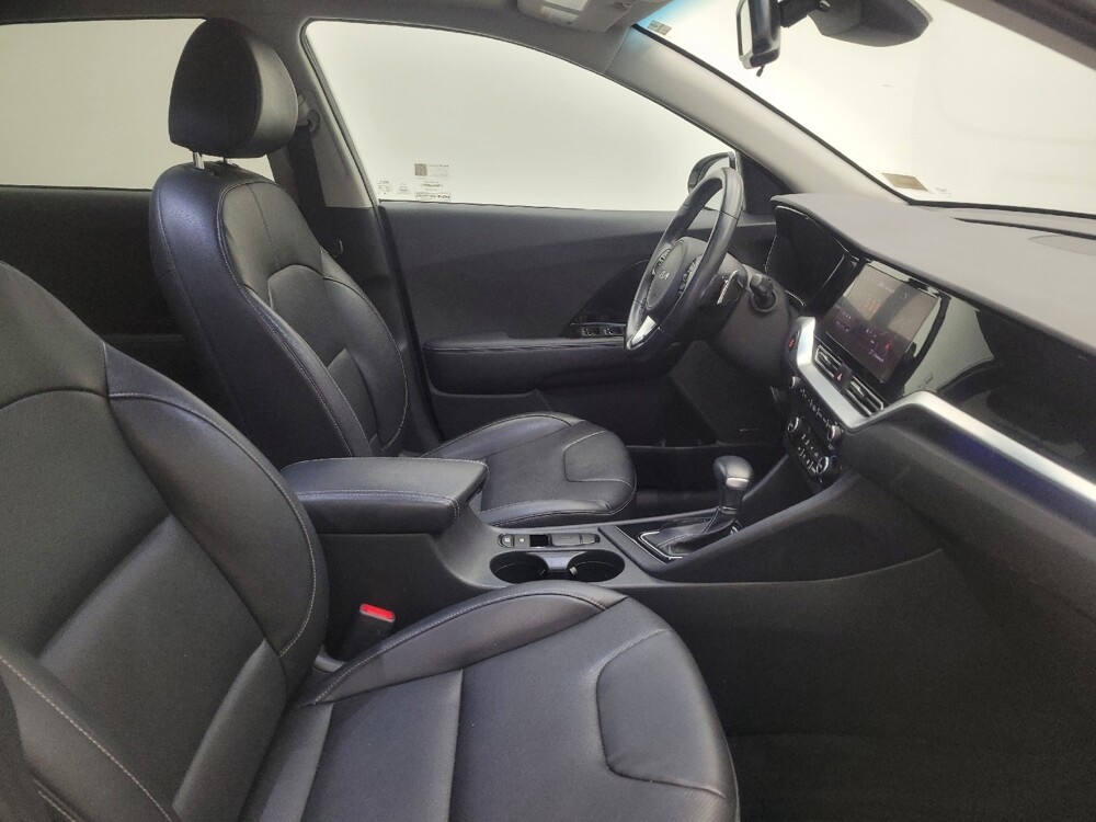 2022 Kia Niro in Maple Heights, OH 44137 - 18112407 21