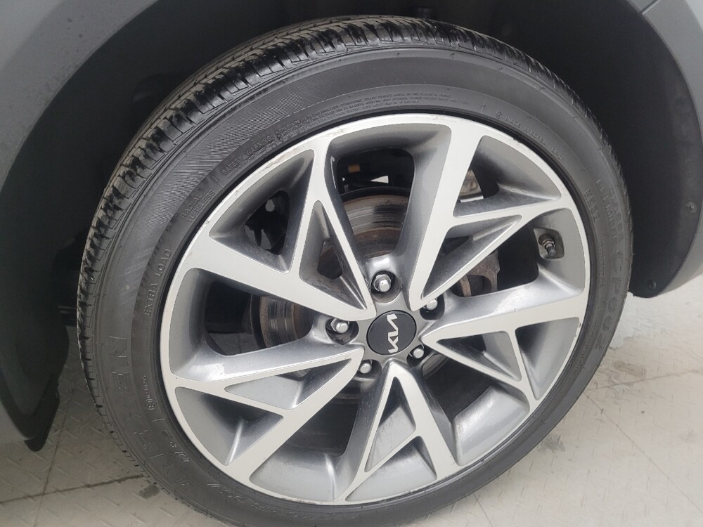 2022 Kia Niro in Maple Heights, OH 44137 - 18112407 31