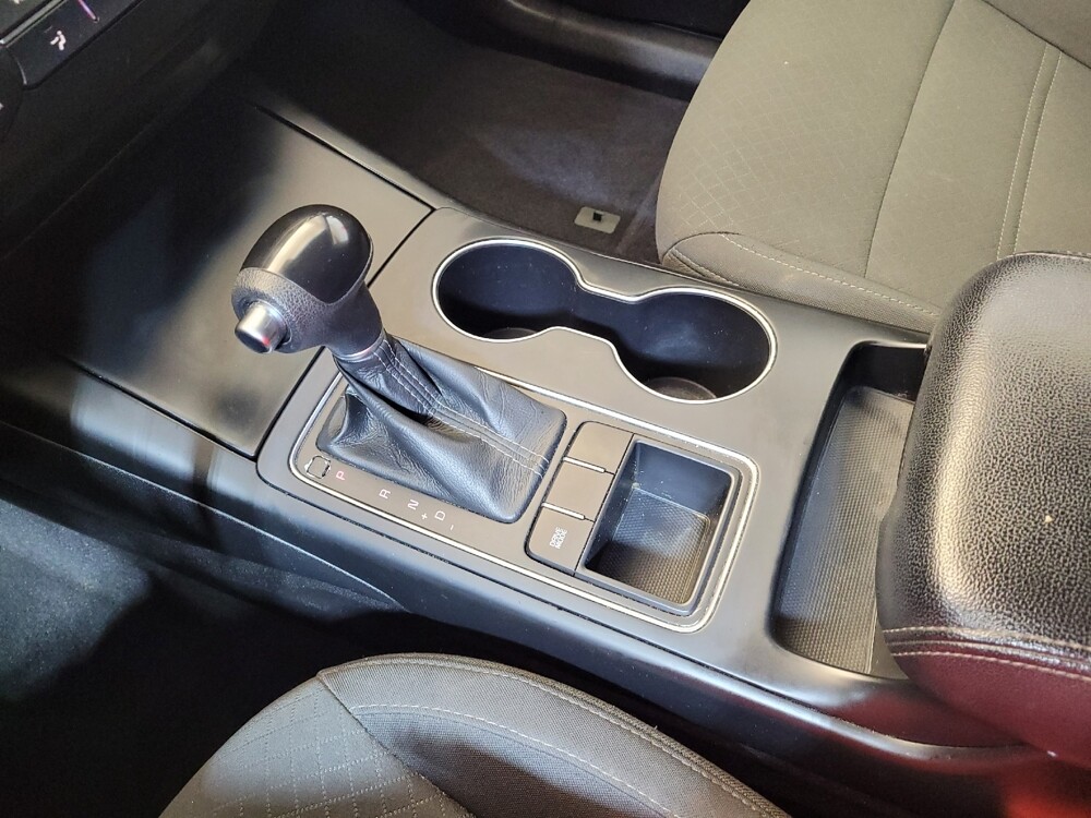 2017 Kia Sorento in Maple Heights, OH 44137 - 18112408 26