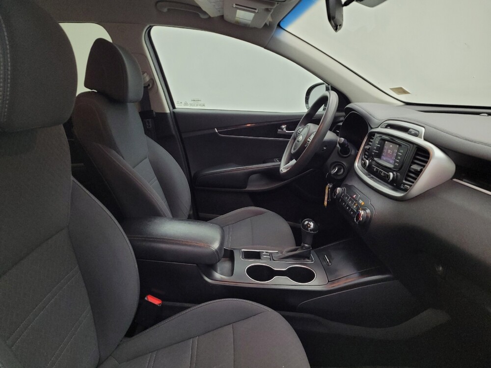 2017 Kia Sorento in Maple Heights, OH 44137 - 18112408 21