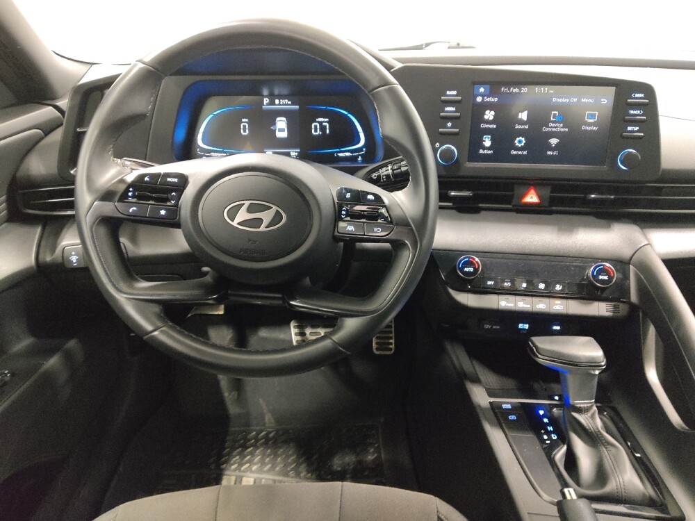 2025 Hyundai Elantra in Columbus, OH 43228 - 18112410 22