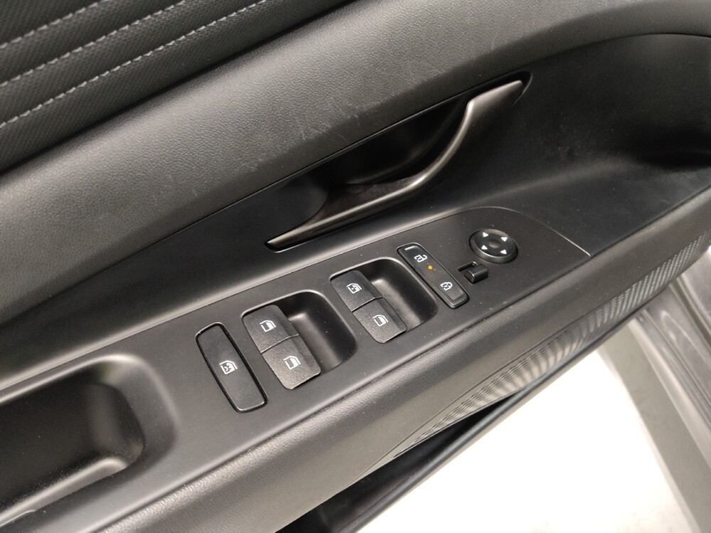 2025 Hyundai Elantra in Columbus, OH 43228 - 18112410 27