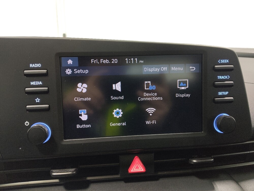 2025 Hyundai Elantra in Columbus, OH 43228 - 18112410 25