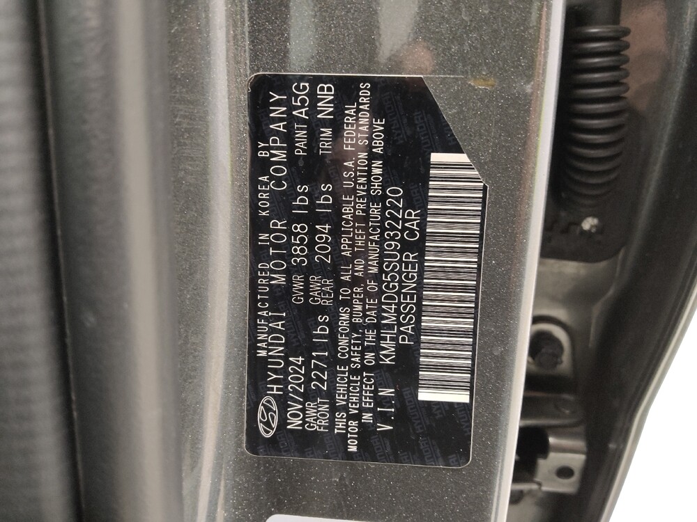 2025 Hyundai Elantra in Columbus, OH 43228 - 18112410 33