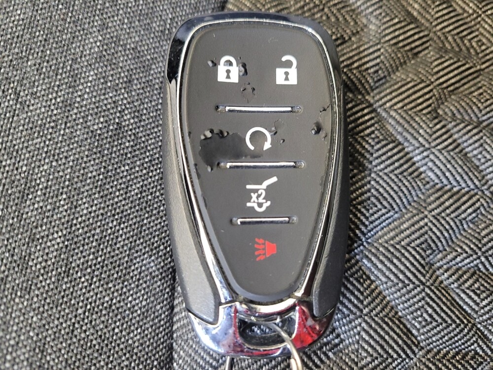 2022 Chevrolet Equinox in Columbus, OH 43228 - 18112411 32