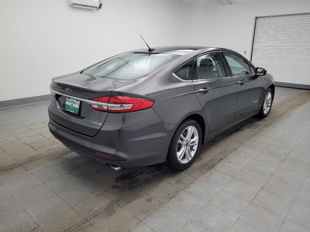 2018 Ford Fusion in Maple Heights, OH 44137 - 18112415 9