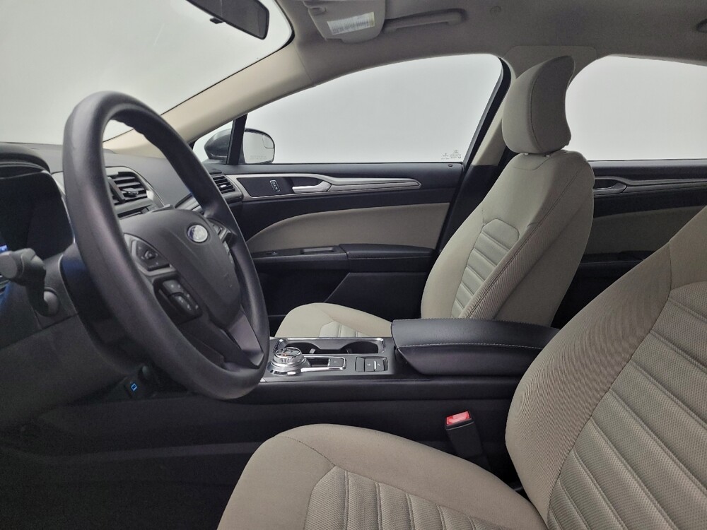 2018 Ford Fusion in Maple Heights, OH 44137 - 18112415 17