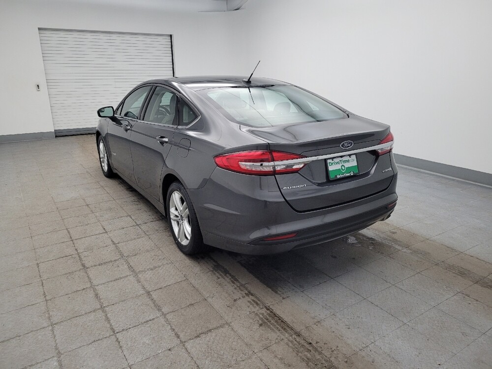 2018 Ford Fusion in Maple Heights, OH 44137 - 18112415 5