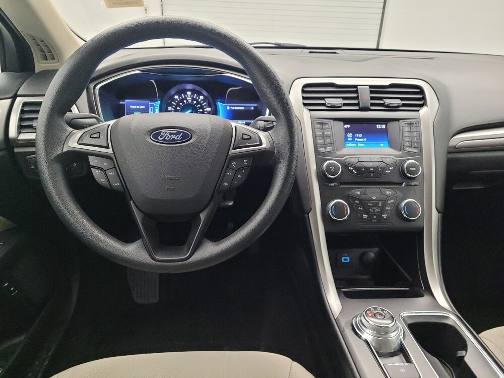2018 Ford Fusion in Maple Heights, OH 44137 - 18112415 22