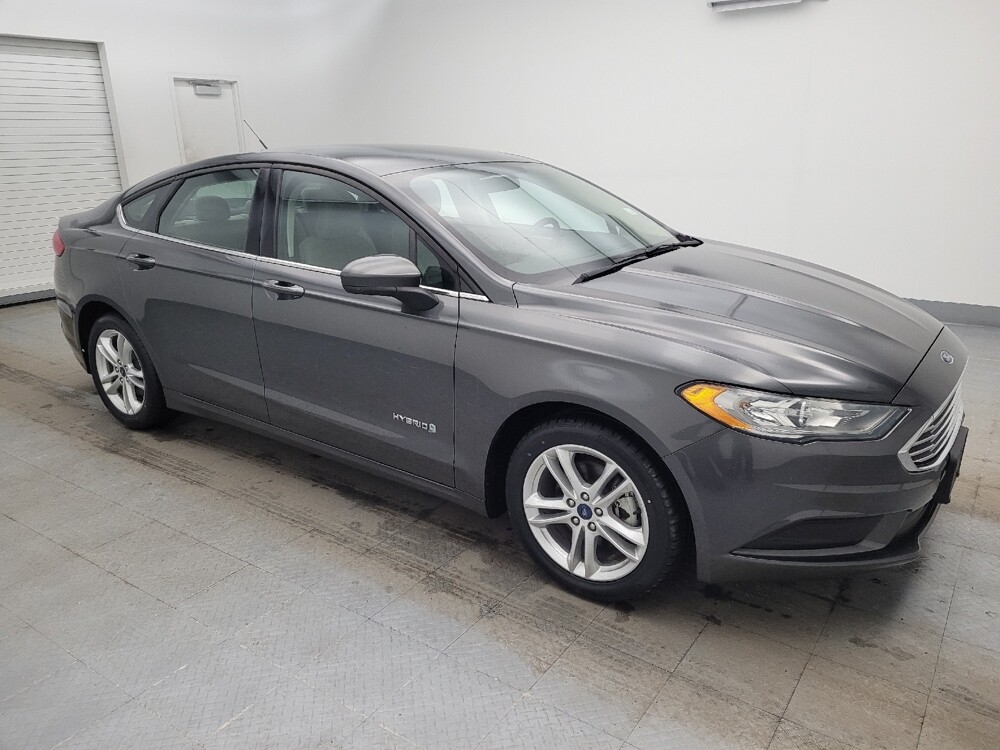 2018 Ford Fusion in Maple Heights, OH 44137 - 18112415 11