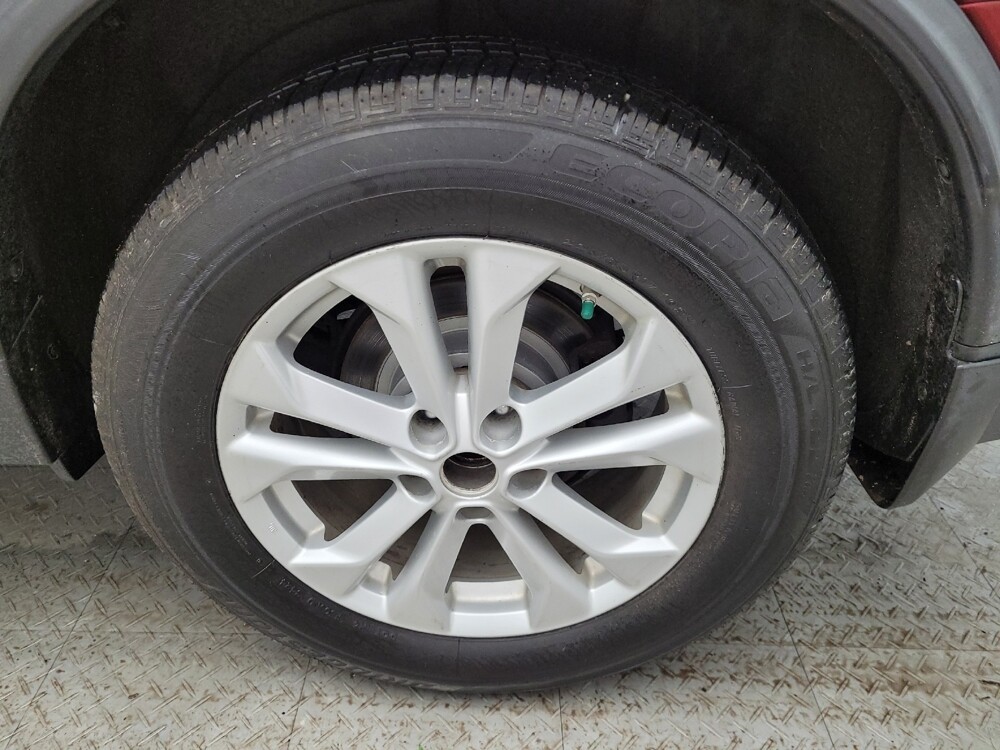 2016 Nissan Rogue in Louisville, KY 40258 - 18112417 31