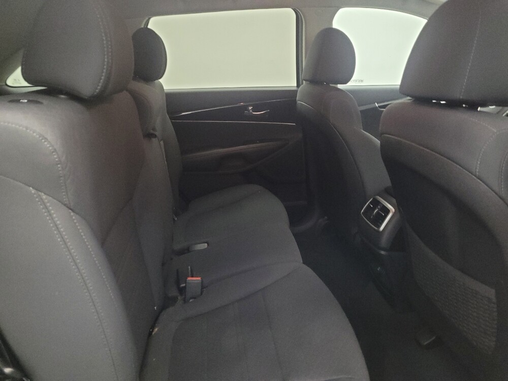 2020 Kia Sorento in Louisville, KY 40258 - 18112419 19