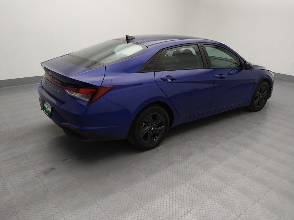 2021 Hyundai Elantra in St. Louis, MO 63136 - 18112431 10