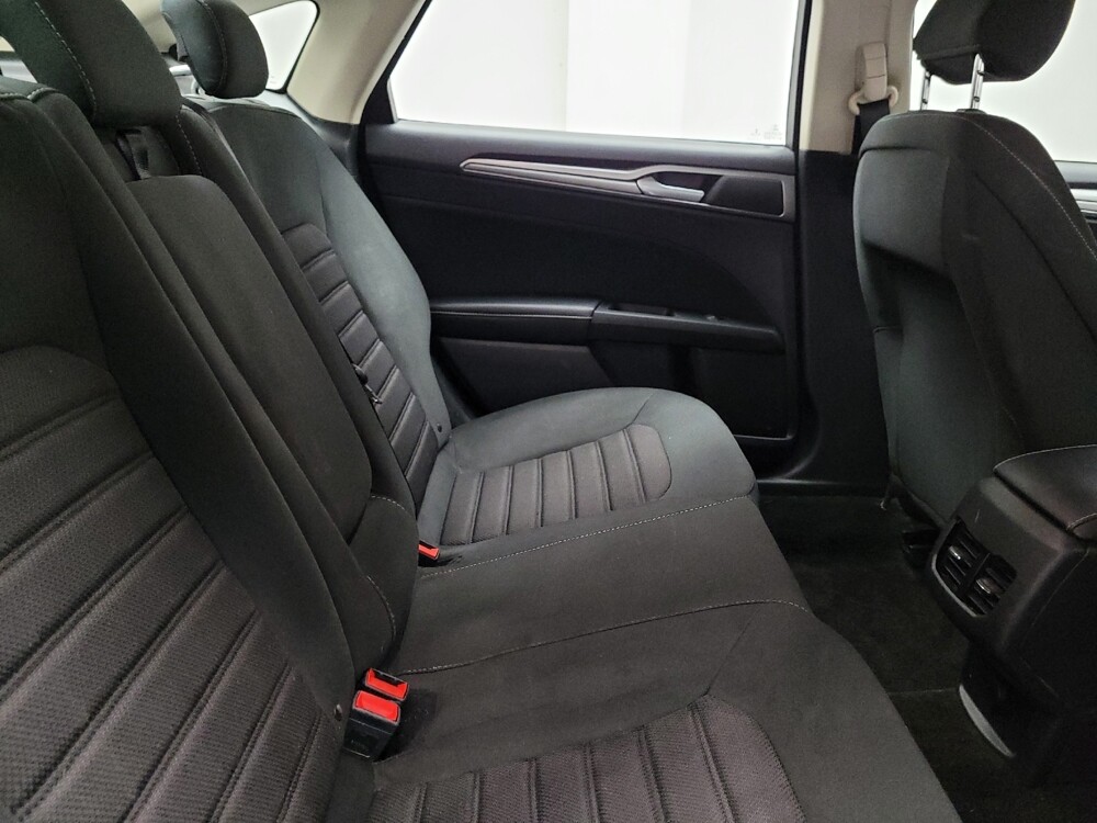 2020 Ford Fusion in St. Louis, MO 63125 - 18112434 19