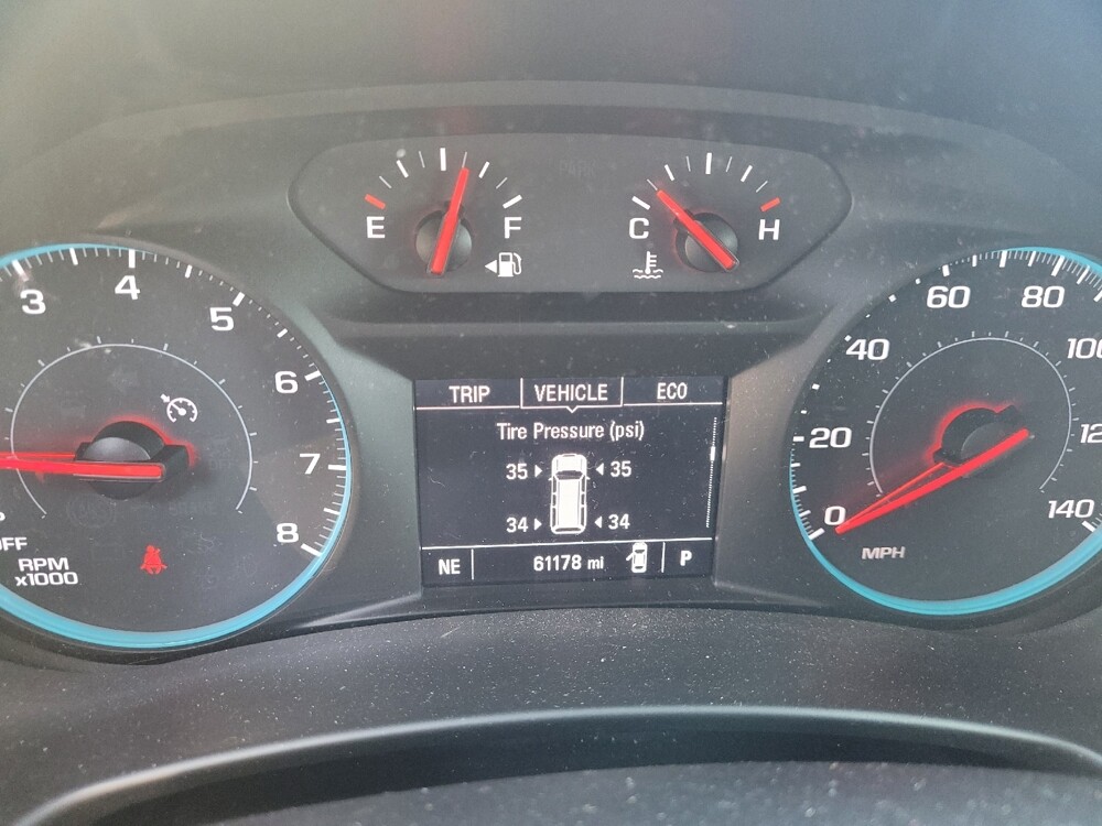 2018 Chevrolet Equinox in Eastpointe, MI 48021 - 18112439 23