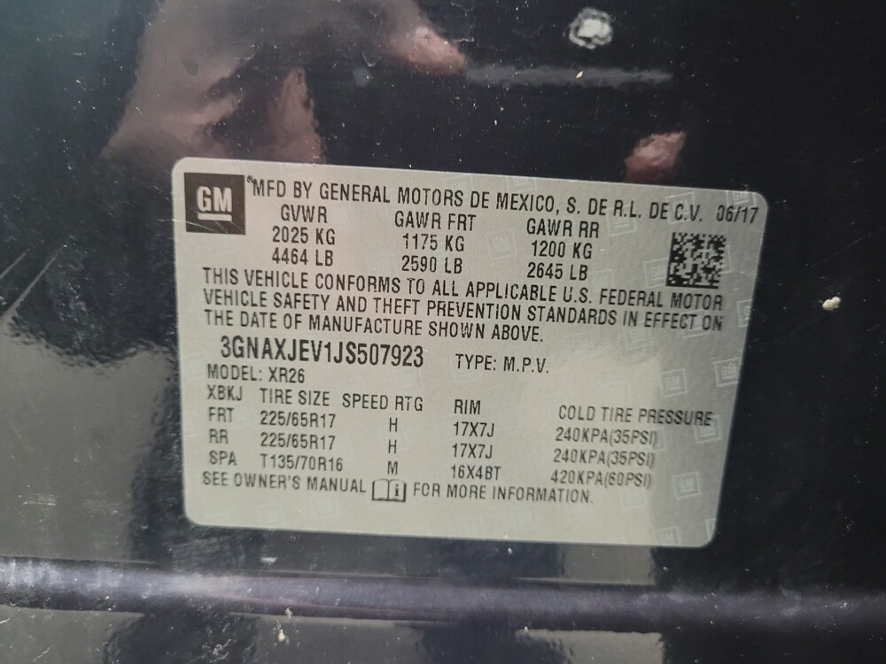 2018 Chevrolet Equinox in Eastpointe, MI 48021 - 18112439 33