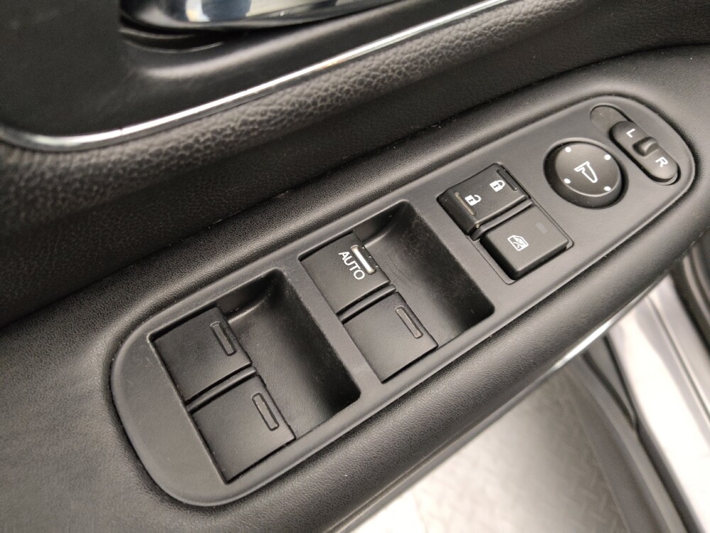 2018 Honda HR-V in Gladstone, MO 64118 - 18112442 27