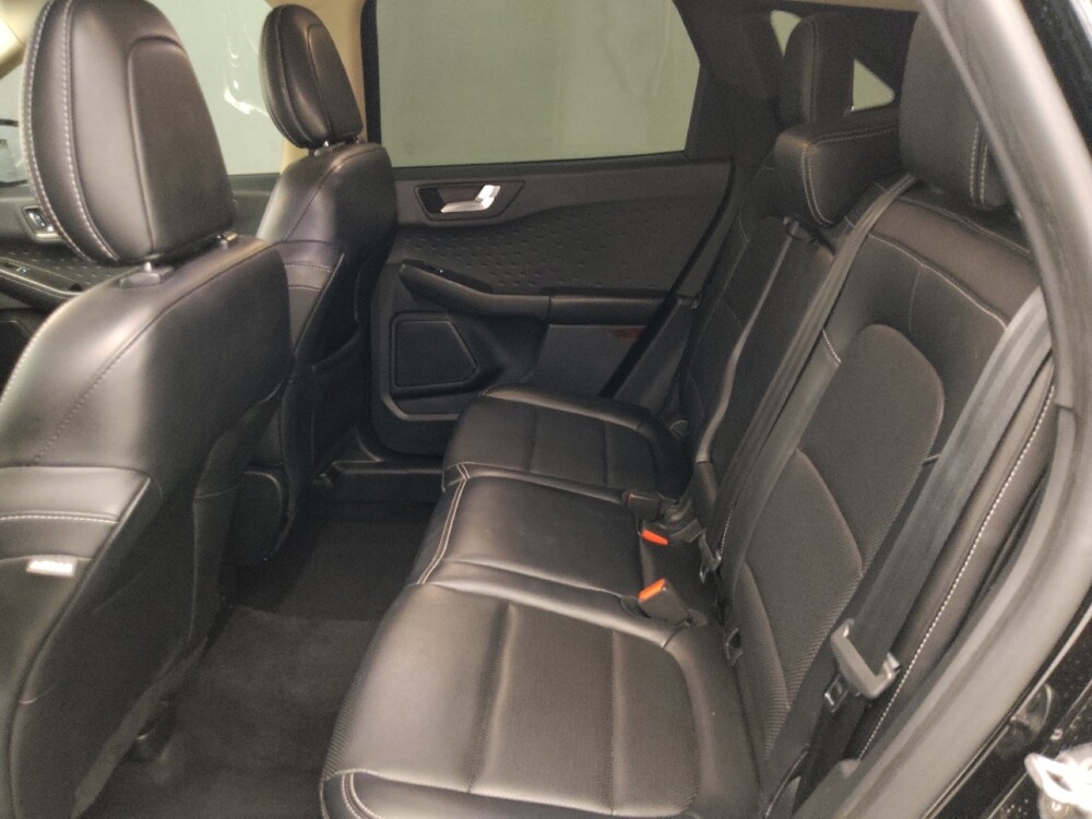 2020 Ford Escape in Fort Myers, FL 33907 - 18112443 18