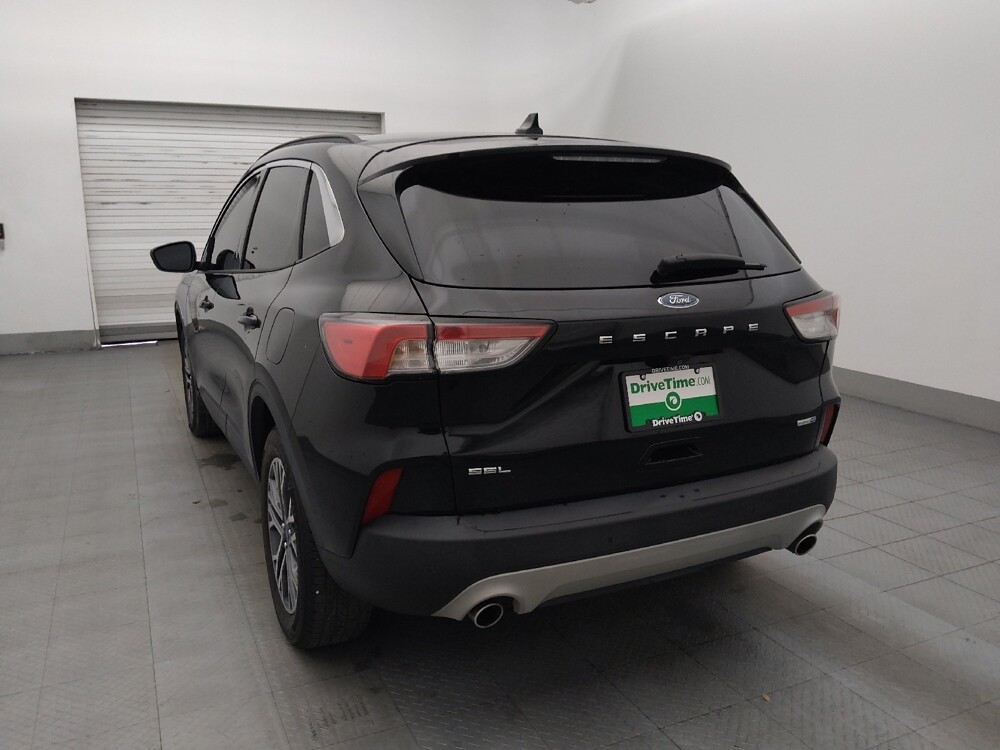 2020 Ford Escape in Fort Myers, FL 33907 - 18112443 5