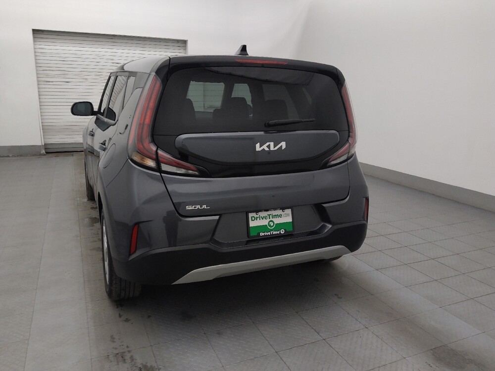 2024 Kia Soul in Fort Myers, FL 33907 - 18112445 6