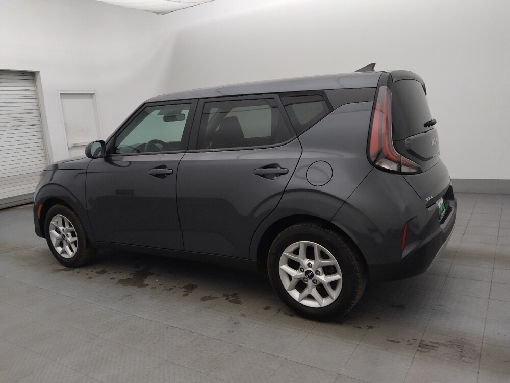2024 Kia Soul in Fort Myers, FL 33907 - 18112445 3