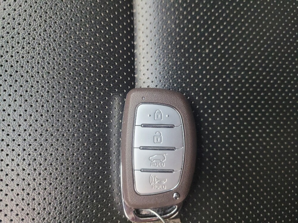 2021 Hyundai Tucson in Mishawaka, IN 46545 - 18112454 32