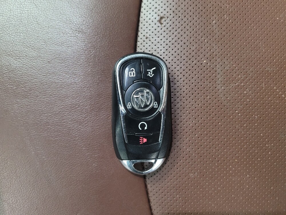 2018 Buick Enclave in Memphis, TN 38115 - 18112458 32