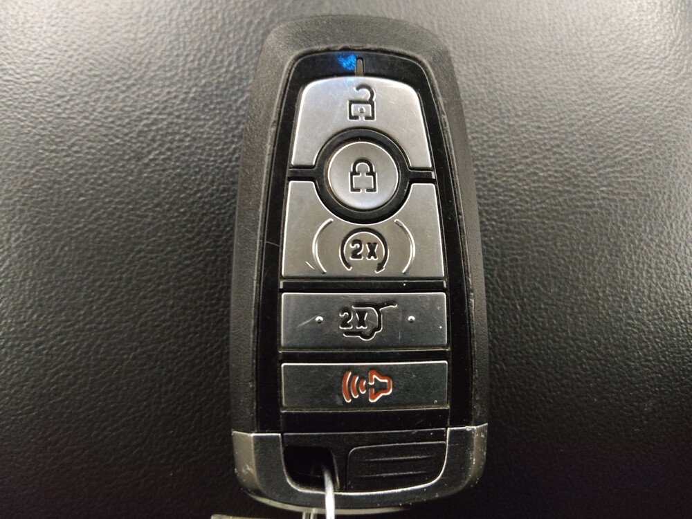 2022 Ford Explorer in Lakewood, CO 80215 - 18112462 32