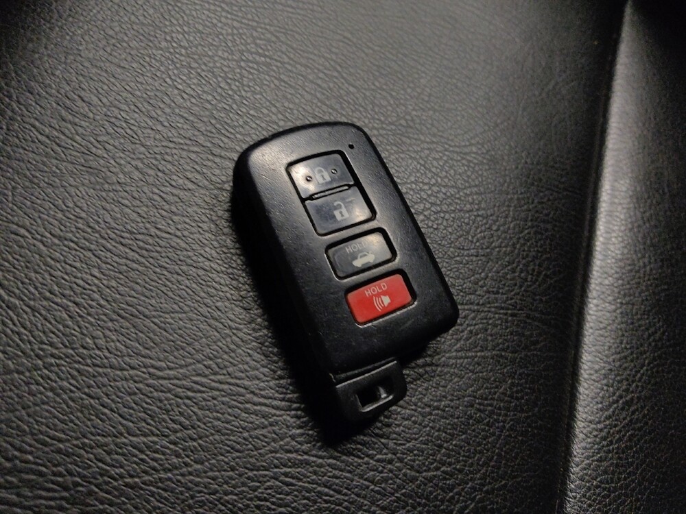 2017 Toyota RAV4 in Phoenix, AZ 85022 - 18112465 32