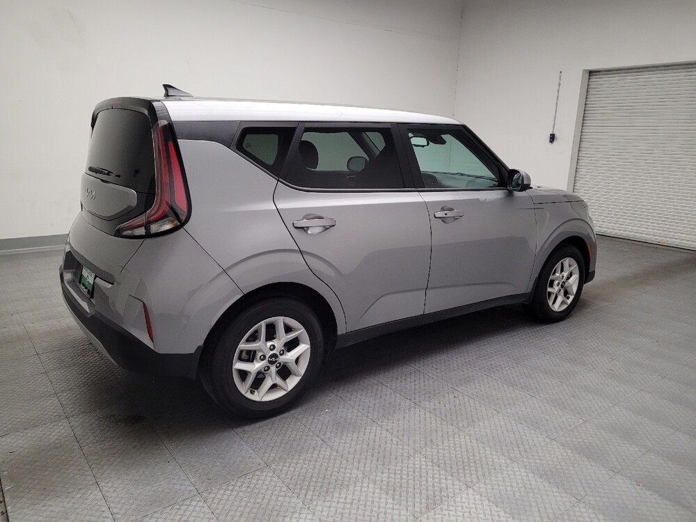 2023 Kia Soul in Torrance, CA 90504 - 18112480 10
