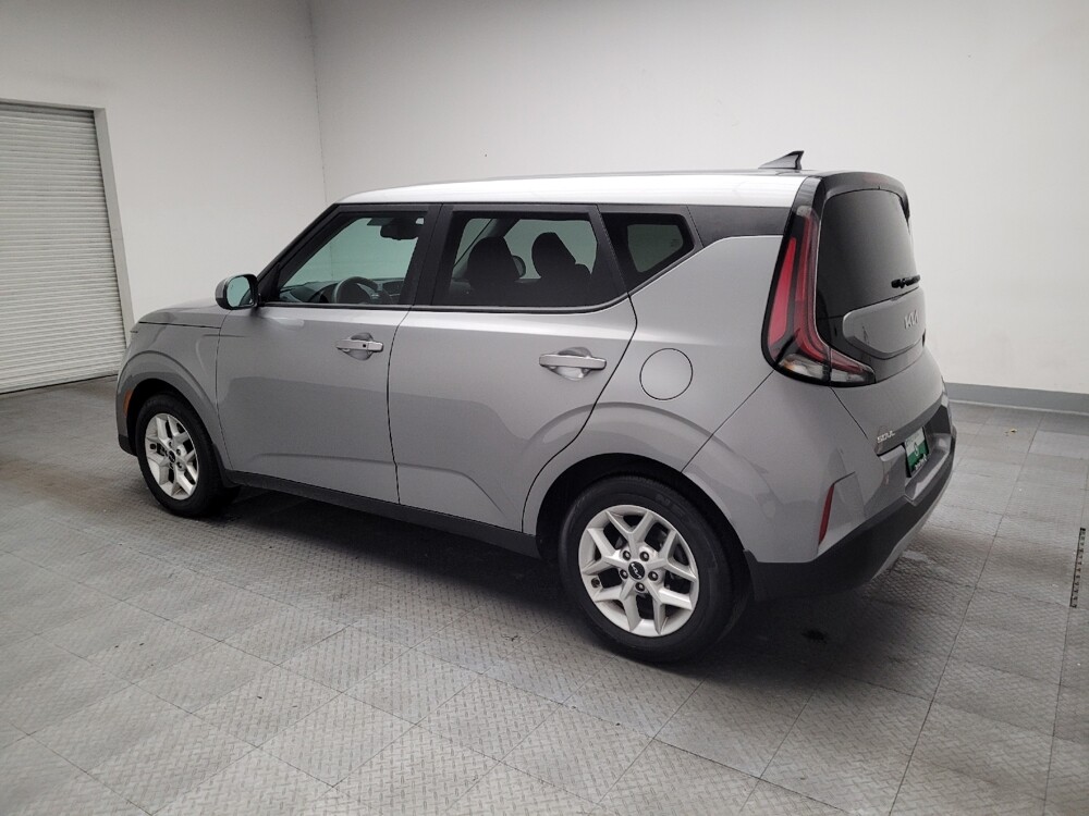 2023 Kia Soul in Torrance, CA 90504 - 18112480 3