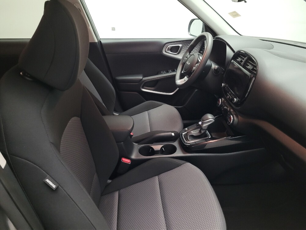 2023 Kia Soul in Torrance, CA 90504 - 18112480 21