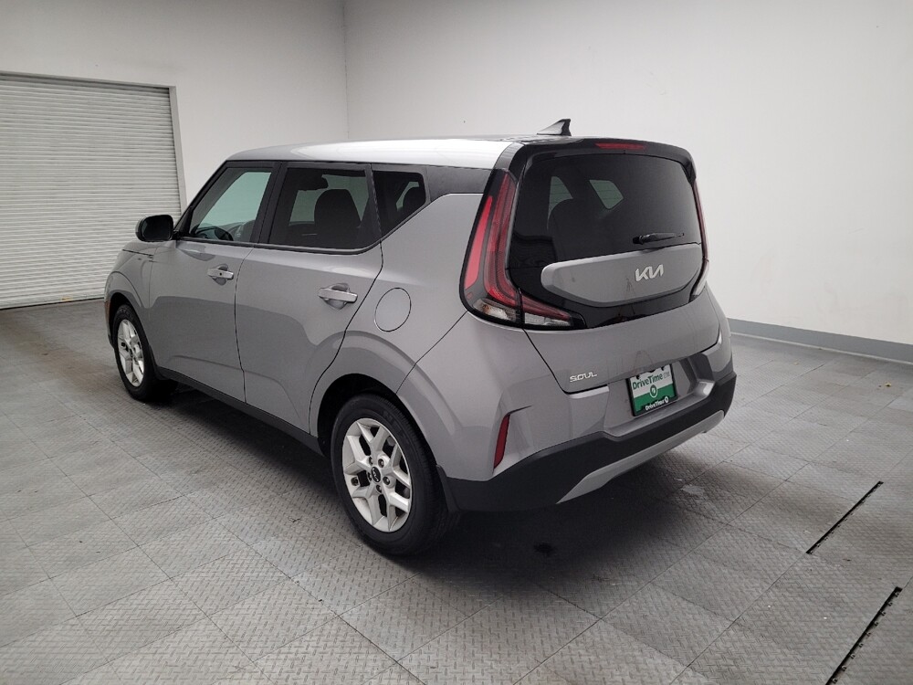 2023 Kia Soul in Torrance, CA 90504 - 18112480 5