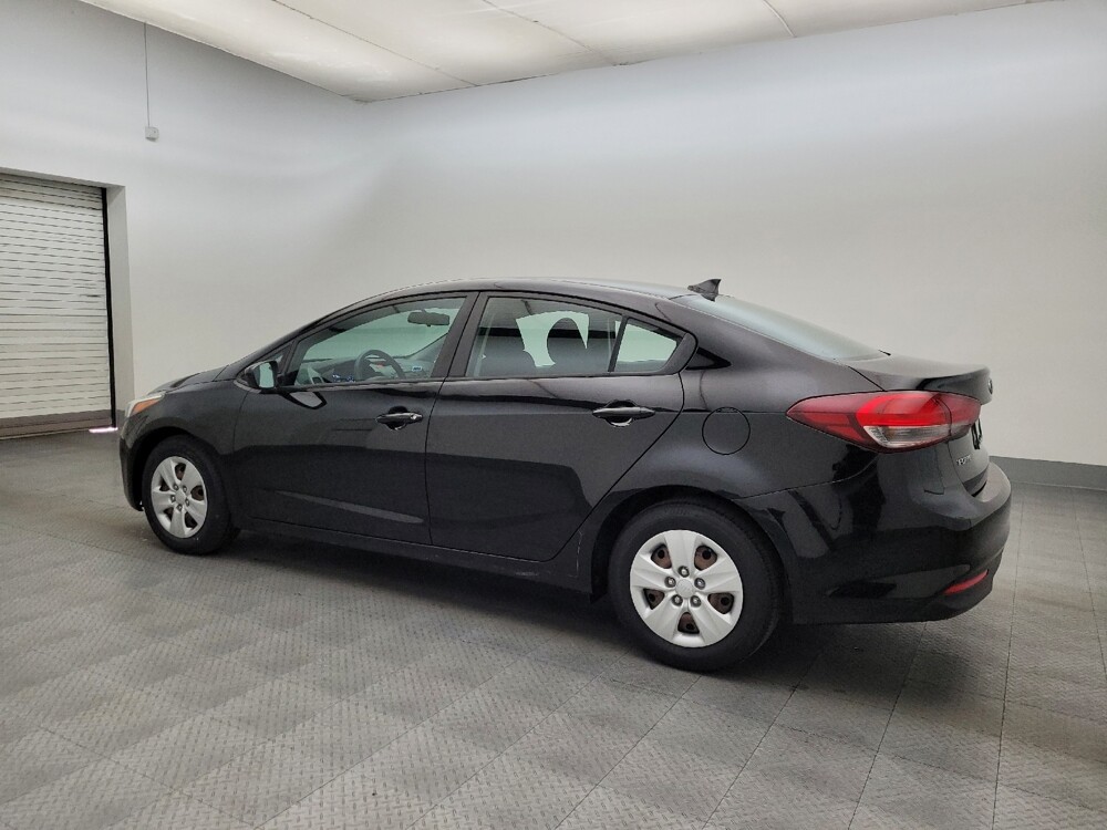 2017 Kia Forte in Mesa, AZ 85210 - 18112481 3